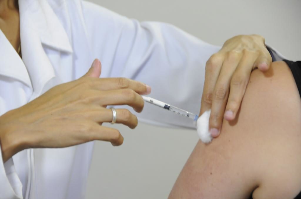 Ampliada vacinação contra a gripe nos centros de saúde do Padre Eustáquio e região