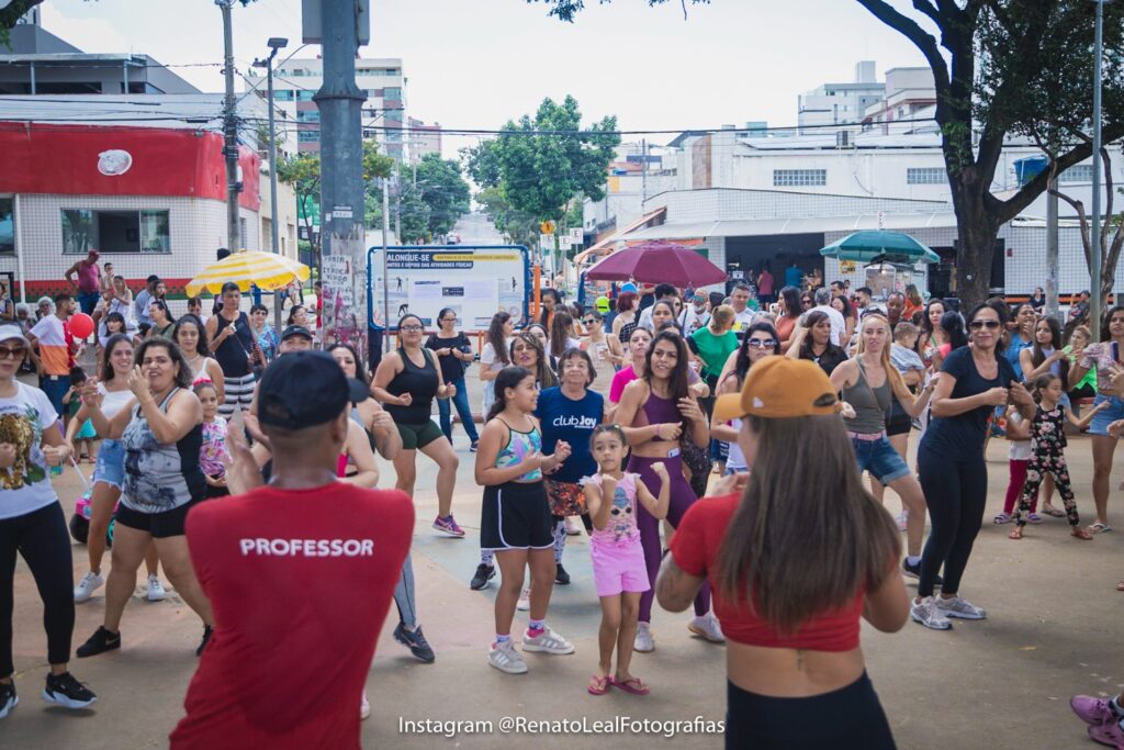 Moradores festejam os 73 anos do bairro Padre Eustáquio